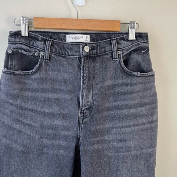 Abercrombie & Fitch Ultra High Rise 90s Straight Jean washed black size 29 - Picture 5 of 12